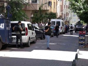 Polise Silahlı Saldırı Gerçekleştiren Cinayet Zanlılarını Yakalamak İçin Operasyon Başlatıldı