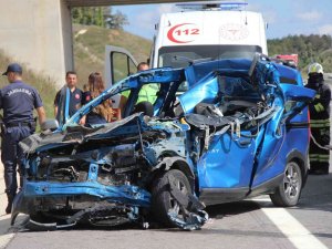 Üniversite Yurt Kaydı İçin Çıktıkları Yol Sonları Oldu: 2 Ölü