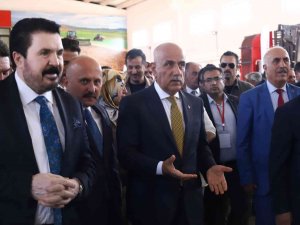 Bakan Kirişci: “Cumhurbaşkanımızın Sahip Olduğu Büyük Vizyon Sayesinde Tahıl Koridoru Dünyaya Derin Bir Oh Çektirdi”