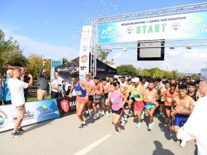 1. Saros Yarı Maratonu Koşuldu
