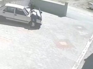 Önce Çaldılar, Sonra Parçaladılar