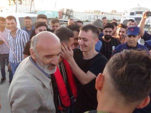 Denizde Kaybolan Genç 24 Saat Sonra Sağ Olarak Bulundu
