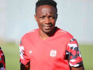 Sivassporlu Futbolcu Ahmed Musa’da Kırık Tespit Edildi