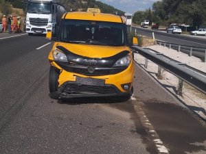 Uşak’ta 2 Aracın Karıştığı Kazada 4 Kişi Yaralandı