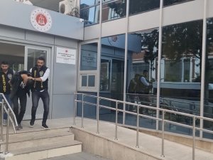 Esenyurt’ta Şakalaşırken Arkadaşını Öldürdü