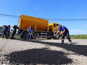 Başiskele’nin Yolları Sıcak Asfaltla Konfor Kazanıyor