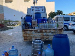 Tekirdağ’da Kaçak İçki Operasyonu: 230 Litre El Yapımı İçki Ele Geçirildi