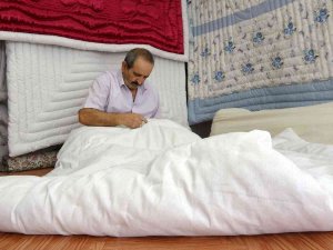 Yorgancılık Mesleğini Yaşatmak İçin Çalışıyor
