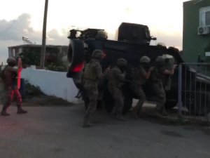 Samsun’da 15 Kişinin Gözaltına Alındığı Suç Örgütü Operasyonu Polis Kamerasında