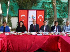 Batman’da Akademisyenler Liseli Öğrencileriyle Buluşuyor