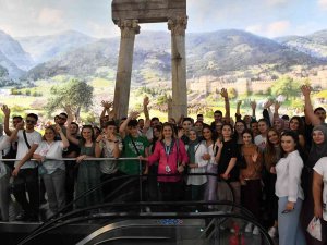 Balkanlar’dan Gelen Öğrencilerin Fetih Yolculuğu