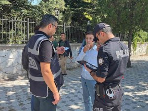 Afyonkarahisar’da Okul Giriş Ve Çıkışlarında Sıkı Denetim