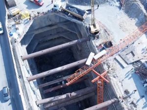 Sancaktepe’de Metro Çalışmasında Vinç Devrildi: 2 Ölü, 1 Yaralı