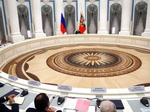 Putin: "Kiev Rejimini Desteklemek İçin Gönderilen Ve Bize Karşı Kullanılan Nato Cephaneliğini İncelememiz Gerekir"