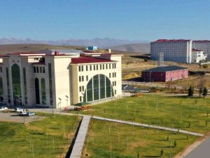 Bayburt Üniversitesi Kontenjanlarındaki Kayıt Kaynaklı Boşluklar Ek Yerleştirmede Yeniden Doldu