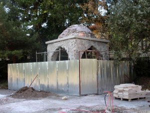 Tarihi Meçhul Türbede Restore Çalışmaları Başladı