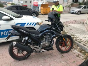 Bilecik’te Otomobil İle Motosikletin Çarpışması Sonucu 1 Kişi Yaralandı