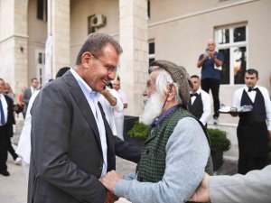 Etem Çalışkan’ın Eserleri Taş Binayı Süsleyecek