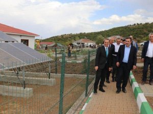 Bingöl İl Protokolü Köy Yaşam Merkezi’ni İnceledi