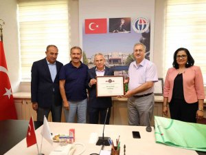 Gaün’de Engelsiz Üniversite Bayrakları Dalgalanmaya Devam Ediyor