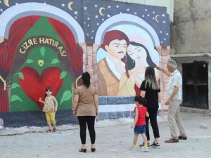 Şırnak’ın Kanla Anılan İsmini Sanatla Siliyor: Cizre’nin Tarihi Duvarlara Resmediliyor