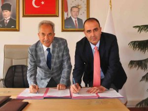 Akşehir Belediyesi İşçilerinde Sözleşme Sevinci