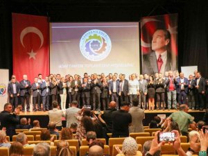 Başkan Keleş Yeni Dönem Kadrosunu Tanıttı