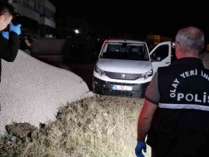 Çaldıkları Kargo Aracının İçini Boşalttılar
