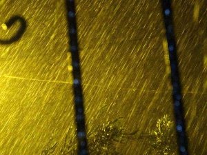 Osmaniye’de Gök Gürültülü Sağanak Yağış Etkili Oluyor