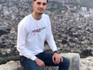 20 Yaşındaki Genç, 17 Yaşındaki Kuzeni Tarafından Öldürüldü