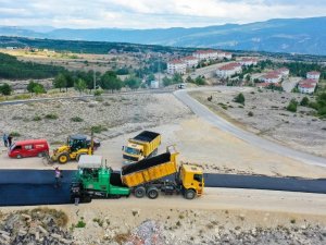 Safranbolu’da Kirkille Mevkiinde Asfalt Çalışmaları Tamamlanıyor