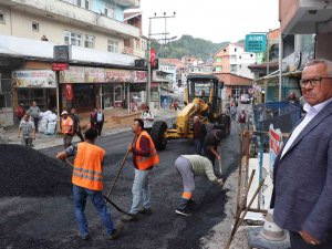 Selden Zarar Gören Beldenin Yolları Asfaltlanıyor