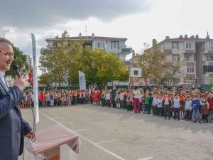 Karacabey Belediyesi’nden Öğrencilere Anlamlı Destek