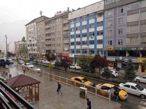 Hakkari’ye Aylar Sonra Yağmur Yağdı