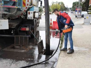 Kış Öncesi Mazgallar Temizleniyor