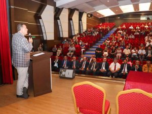 Koca, Mersin’deki Okul İdarecileriyle Bir Araya Geldi