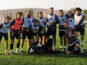 Es Elazığsporlu Futbolcuların Hedefi Şampiyonluk