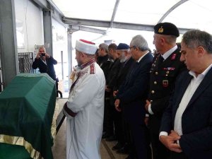Vefat Eden Polisin Cenazesi Mahkeme Kararıyla Memleketine Defnedildi