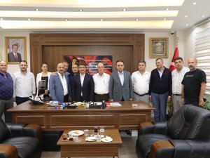 Başkan Çelik Ve Ak Parti’li Baybatur Taşıyıcılar Kooperatifiyle Buluştu