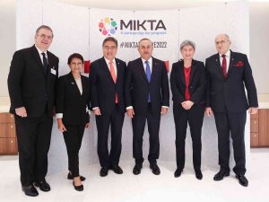 Bakan Çavuşoğlu, Türkevi’nde Mıkta Dışişleri Bakanları Toplantısına Başkanlık Etti