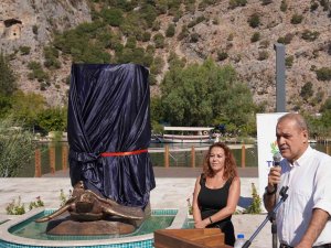 Kaptan June Anıt Heykeli Açıldı