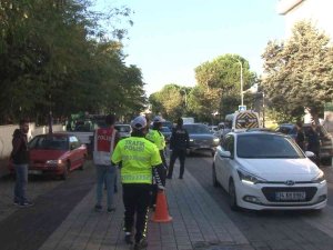 Maltepe’de Okul Önlerinde Denetim