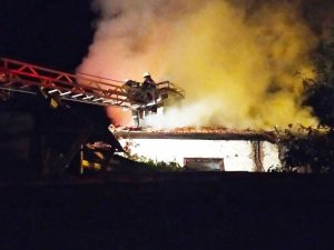 Tavşanlı’daki Yangında Bir Ev Kullanılamaz Hale Geldi