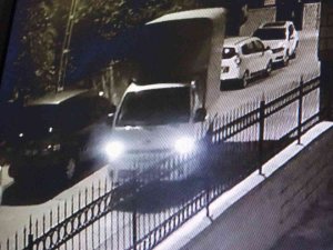 Pendik’te Hırsızlar Kamyoneti Çalmak İçin 1 Saat Uğraştı