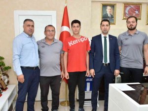 Elazığ Gsb Hentbolcusuna Milli Davet