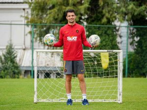 Leo Dubois: "Galatasaray’a Oynamaya Ve Şampiyonluk Kazanmak İçin Geldim"