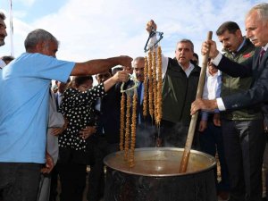 Şanlıurfa’da Bağ Bozumu Festivali