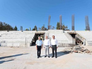 Başkan Zolan, Acıpayam Spor Salonu İnşaatını İnceledi