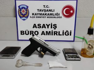 Tavşanlı’da Uyuşturucu Ticareti Yaptığı İddia Edilen Kişi Tutuklandı