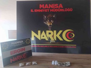 Manisa’da Eroin Ve Esrar Yakalandı: 3 Gözaltı